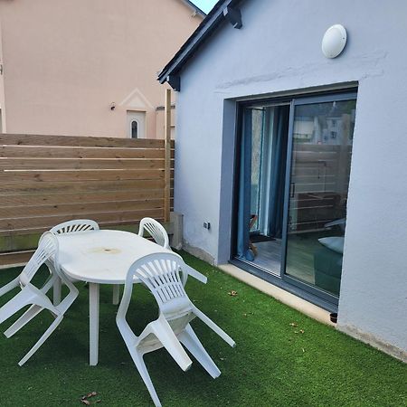 Le Studio Saint-Pierre-Montlimart Exteriör bild