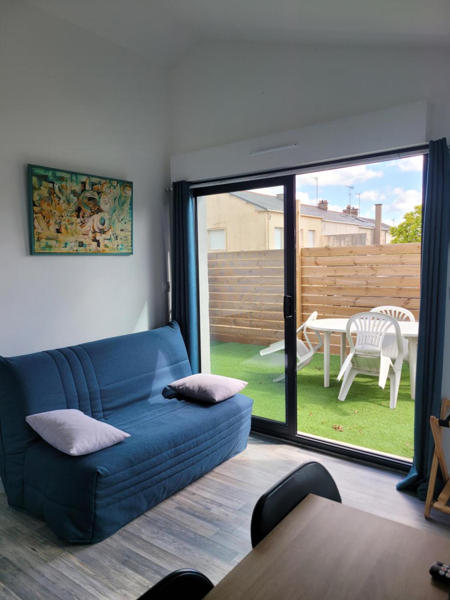 Le Studio Saint-Pierre-Montlimart Exteriör bild